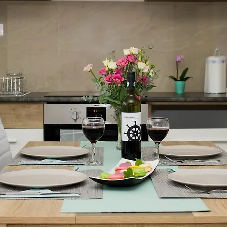 Mediterran Apartman Apartment