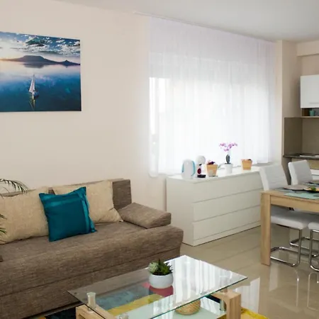 Mediterran Apartman Apartment *